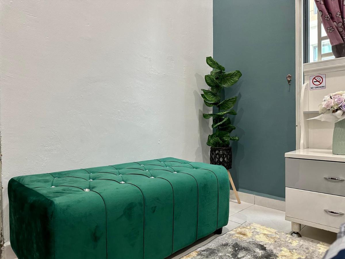 Bandar Melaka Family Bungalow Private Pool Bbq Wifi Netflix Exterior photo